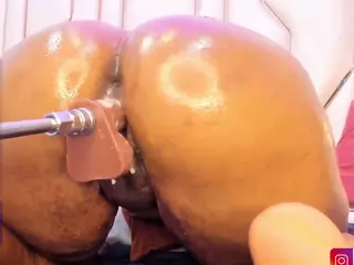 KiimLogan's Live Sex Cam Show