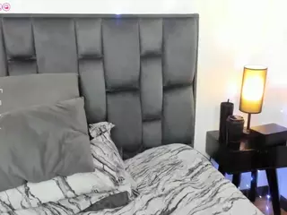 MartinaMadisson's Live Sex Cam Show