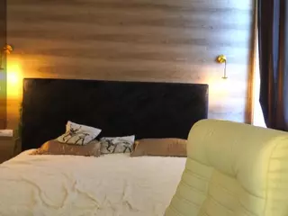 BlackXCrystal's Live Sex Cam Show