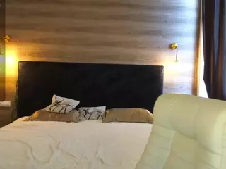 BlackXCrystal's Live Sex Cam Show