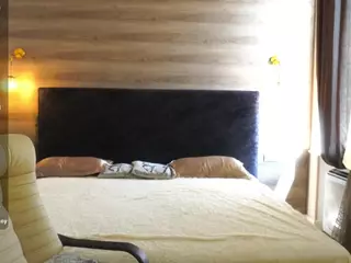 BlackXCrystal's Live Sex Cam Show