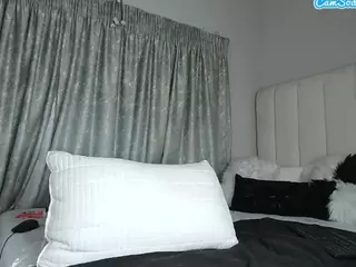 Bustygoddess32's Live Sex Cam Show