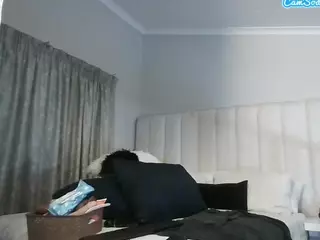 Bustygoddess32's Live Sex Cam Show