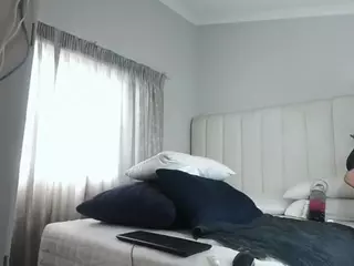 Bustygoddess32's Live Sex Cam Show