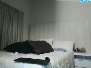 Bustygoddess32's Live Sex Cam Show