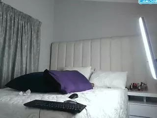 Bustygoddess32's Live Sex Cam Show