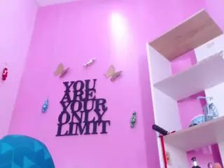 LilaPinky's Live Sex Cam Show