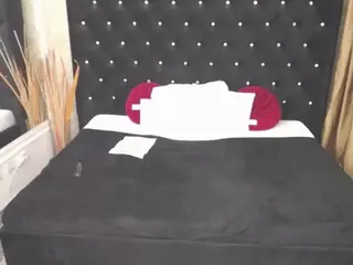 Lillyhott's Live Sex Cam Show