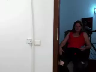 Lillyhott's Live Sex Cam Show