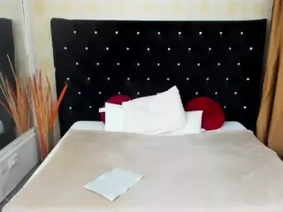 Lillyhott's Live Sex Cam Show