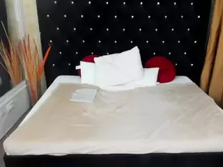 Lillyhott's Live Sex Cam Show