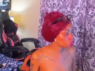 Hottiefreckles's Live Sex Cam Show