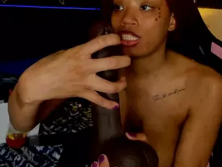 Hottiefreckles's Live Sex Cam Show