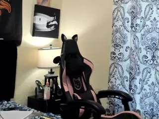 Hottiefreckles's Live Sex Cam Show