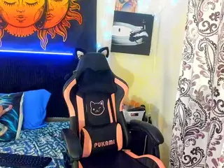 Hottiefreckles's Live Sex Cam Show