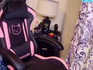 Hottiefreckles's Live Sex Cam Show