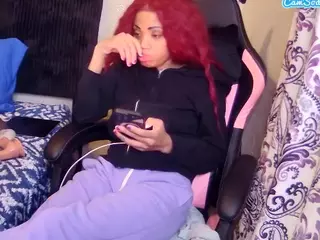 Hottiefreckles's Live Sex Cam Show