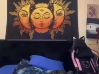 Hottiefreckles's Live Sex Cam Show