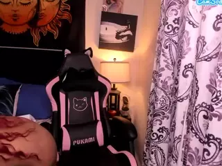 Hottiefreckles's Live Sex Cam Show