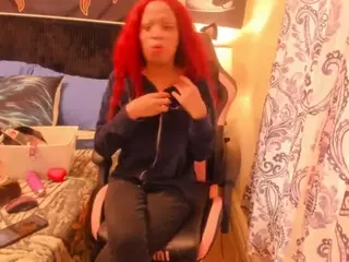 Hottiefreckles's Live Sex Cam Show