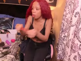 Hottiefreckles's Live Sex Cam Show