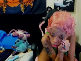 Hottiefreckles's Live Sex Cam Show