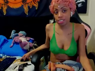 Hottiefreckles's Live Sex Cam Show