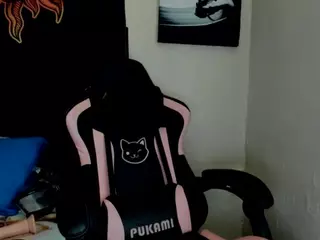 Hottiefreckles's Live Sex Cam Show