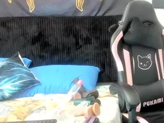 Hottiefreckles's Live Sex Cam Show