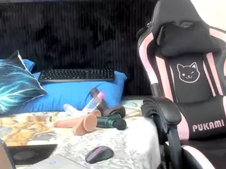 Hottiefreckles's Live Sex Cam Show