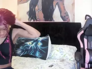 KITTIEFRECKLES's Live Sex Cam Show
