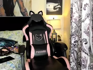 KITTIEFRECKLES's Live Sex Cam Show