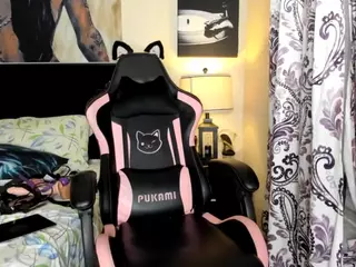 KITTIEFRECKLES's Live Sex Cam Show