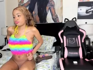 KITTIEFRECKLES's Live Sex Cam Show