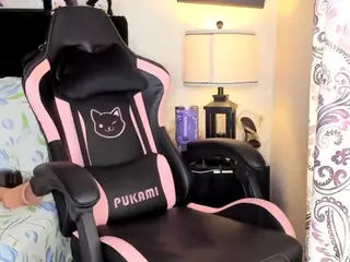 KITTIEFRECKLES's Live Sex Cam Show