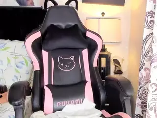 KITTIEFRECKLES's Live Sex Cam Show