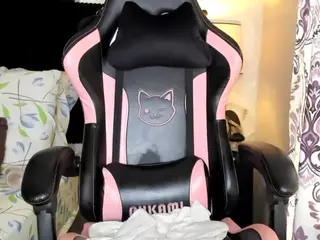 KITTIEFRECKLES's Live Sex Cam Show