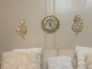 KITTIEFRECKLES's Live Sex Cam Show