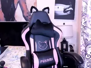KITTIEFRECKLES's Live Sex Cam Show