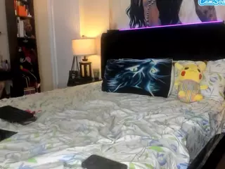 KITTIEFRECKLES's Live Sex Cam Show