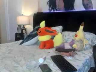 KITTIEFRECKLES's Live Sex Cam Show