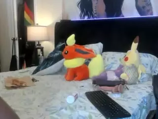 KITTIEFRECKLES's Live Sex Cam Show