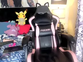 KITTIEFRECKLES's Live Sex Cam Show