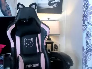 KITTIEFRECKLES's Live Sex Cam Show