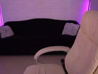 AlinkaMalinkaa's Live Sex Cam Show