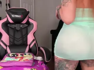 bigbootyjudy's Live Sex Cam Show