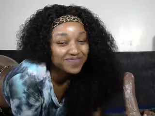 JollyMami's Live Sex Cam Show