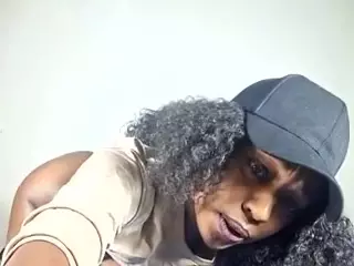 JollyMami's Live Sex Cam Show