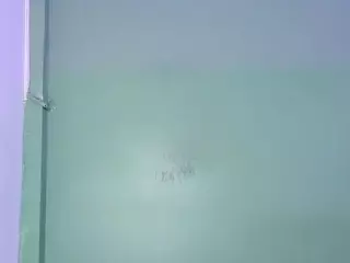 Lovely Nicki's Live Sex Cam Show