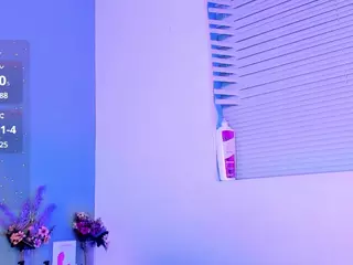 Lovely Nicki's Live Sex Cam Show
